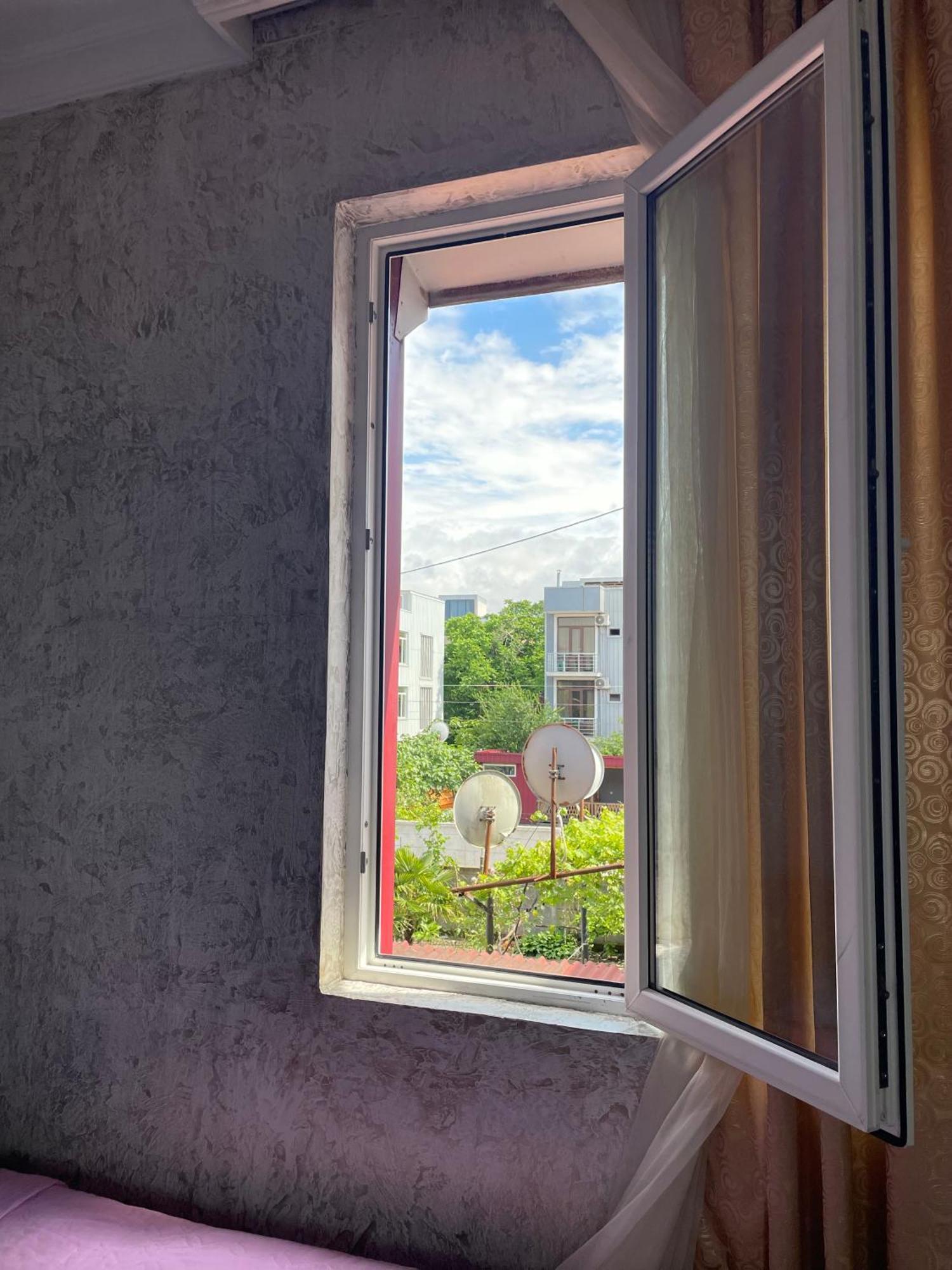 Sun Kissed Hotel Kobuleti Ngoại thất bức ảnh