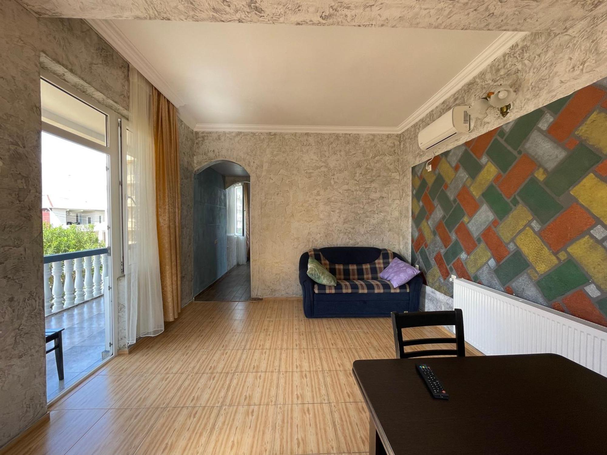 Sun Kissed Hotel Kobuleti Ngoại thất bức ảnh