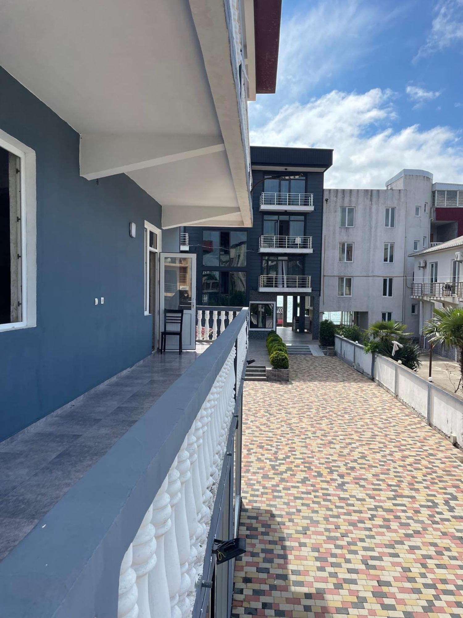 Sun Kissed Hotel Kobuleti Ngoại thất bức ảnh