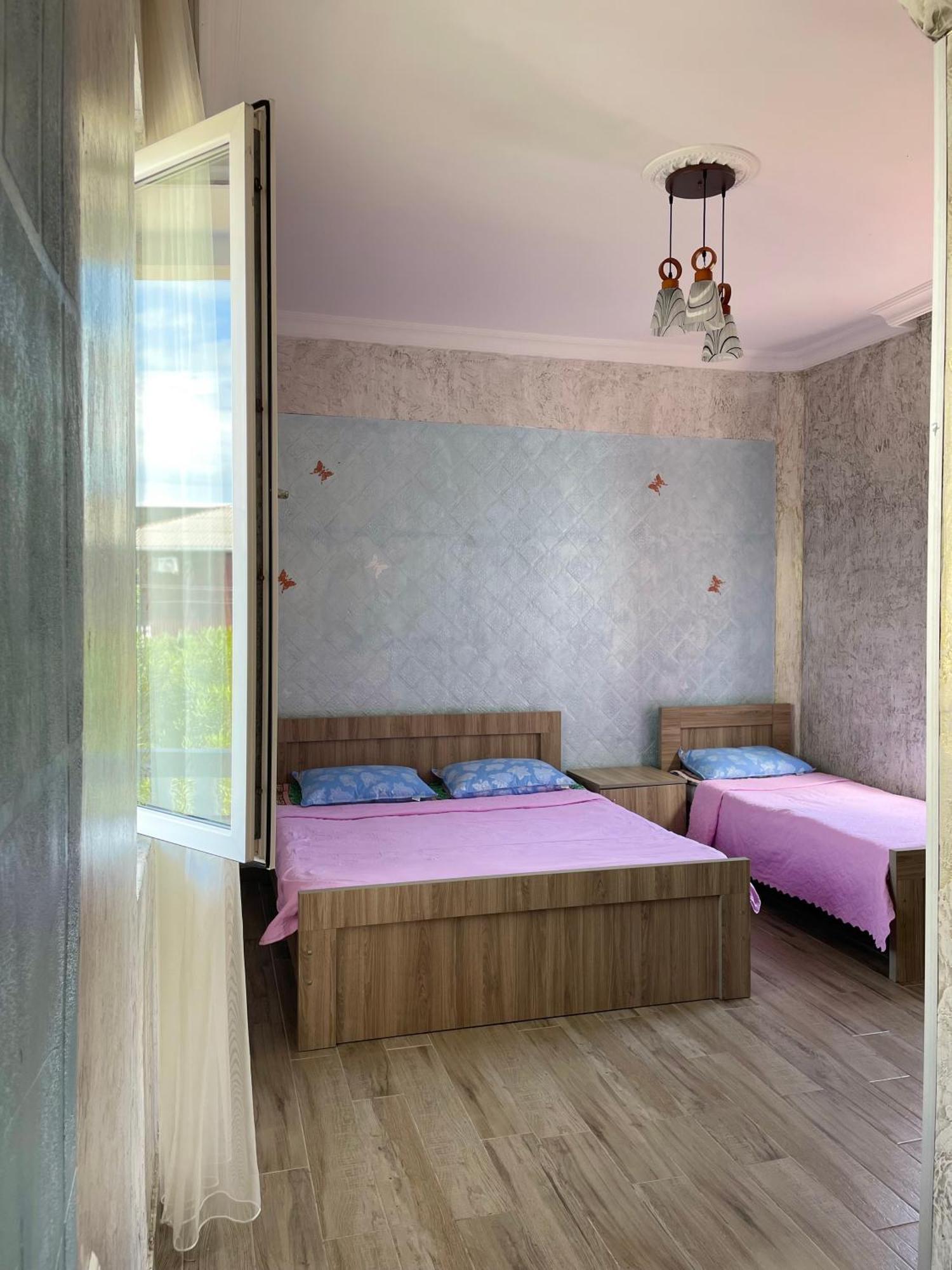 Sun Kissed Hotel Kobuleti Ngoại thất bức ảnh